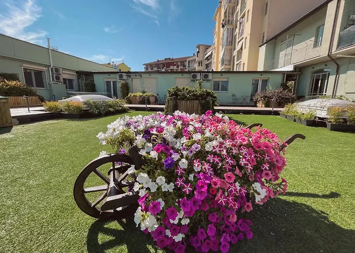 Wellhome Asti Premium Apartments With Private Terrace & Garden